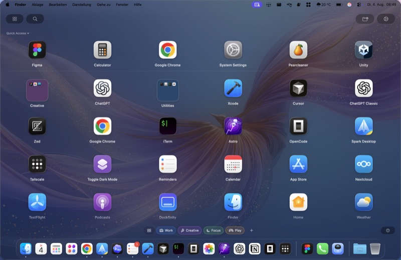 The app grid with Quick Access and folders